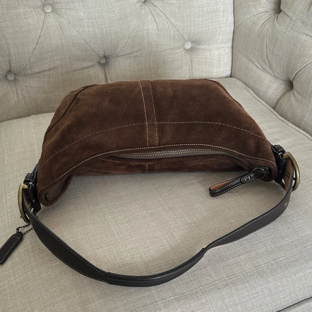 Coach elegant brown